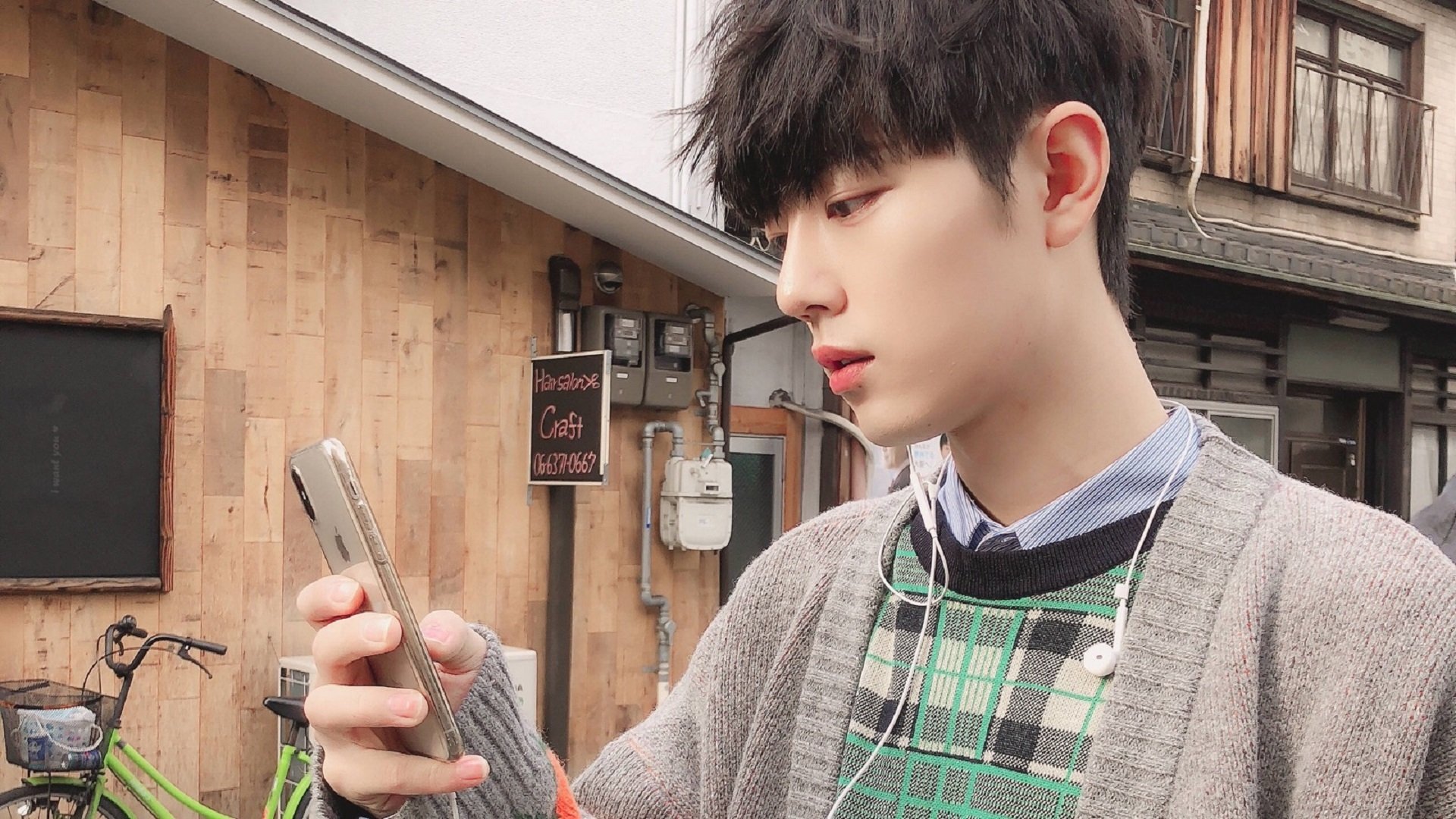 仰泳后程发力更加强劲，仰泳结束怎么站起来