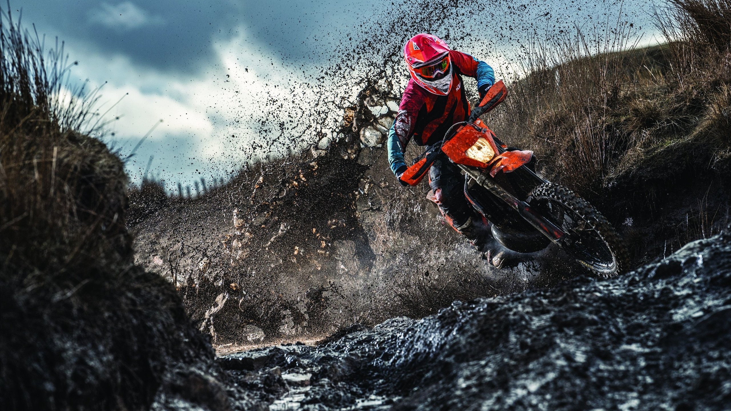 爱游戏体育电竞娱乐-未来科技在F1中的应用：无人驾驶试验，未来世界无人驾驶汽车